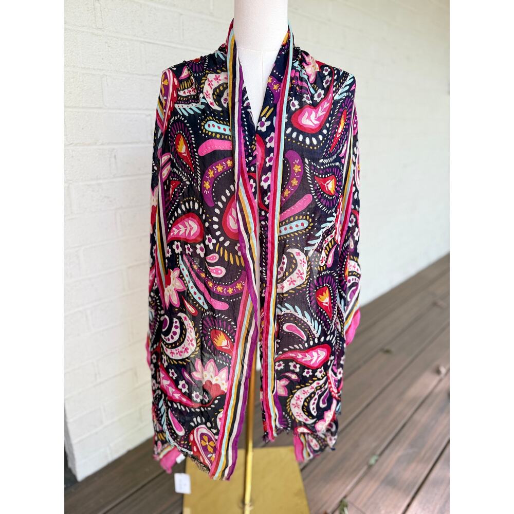 Vera Bradley NWT Lightweight Colorful Long Scarf Wrap